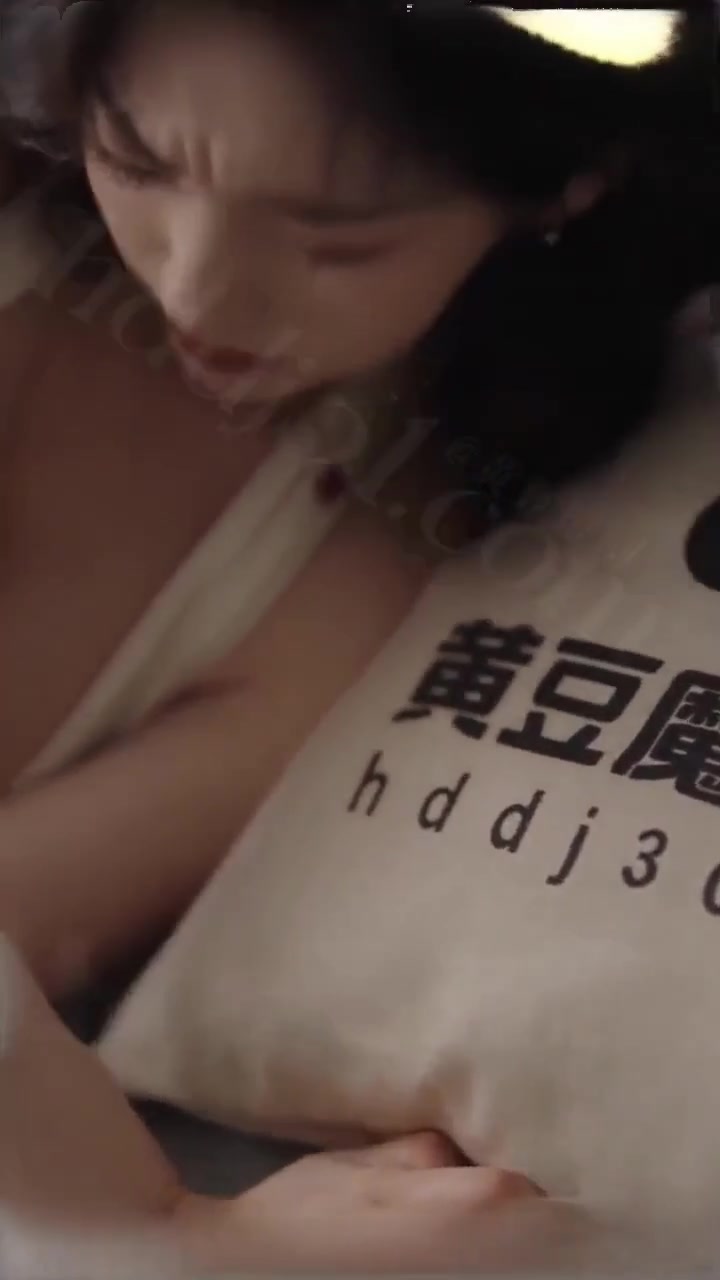 女友帮我操闺蜜